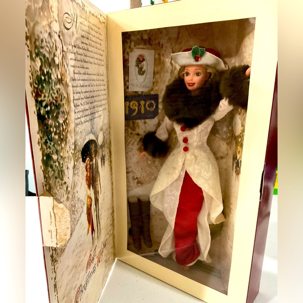 Brand New Vintage Limited Edition Hallmark Holiday Barbie